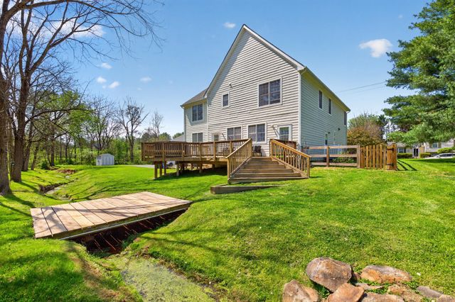29 S CHURCH ST, Lovettsville, VA 20180