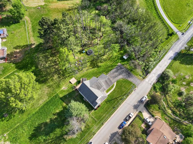 29 S CHURCH ST, Lovettsville, VA 20180
