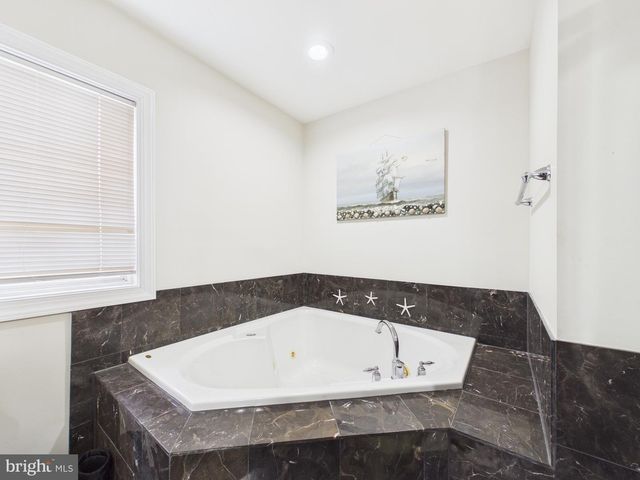 14559 EASTMAN ST, Woodbridge, VA 22193