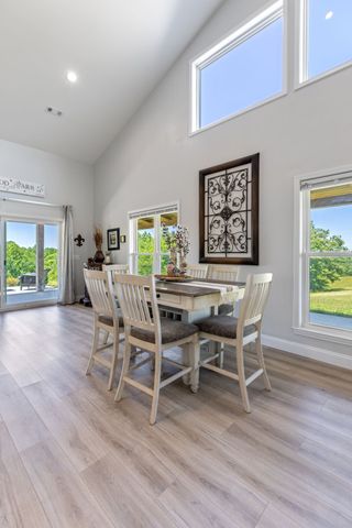 1071 Sycamore Ln, Nunnelly, TN 37137