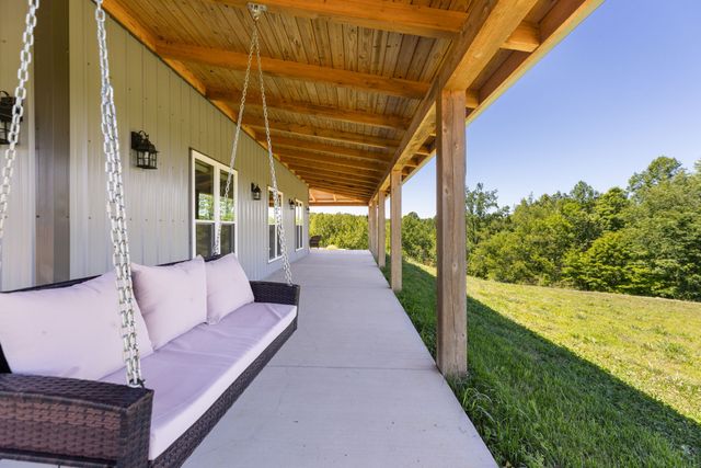 1071 Sycamore Ln, Nunnelly, TN 37137