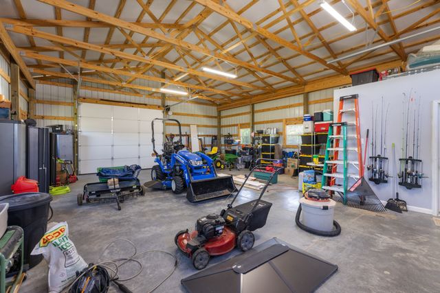1071 Sycamore Ln, Nunnelly, TN 37137