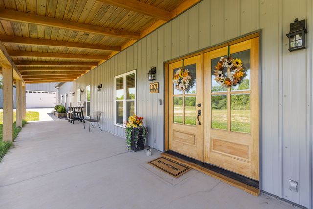 1071 Sycamore Ln, Nunnelly, TN 37137