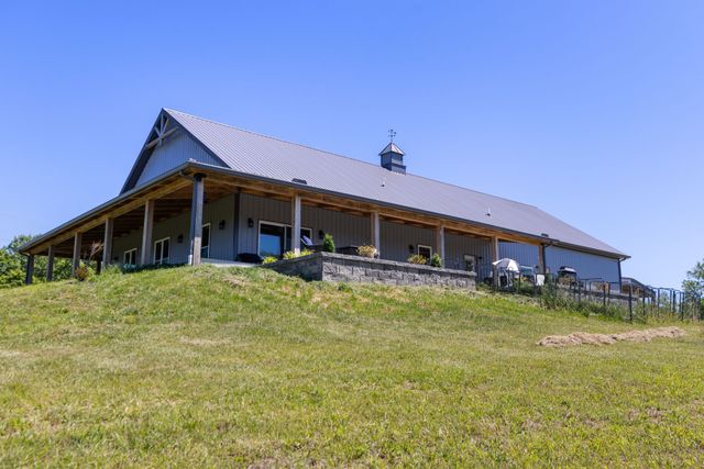 1071 Sycamore Ln, Nunnelly, TN 37137