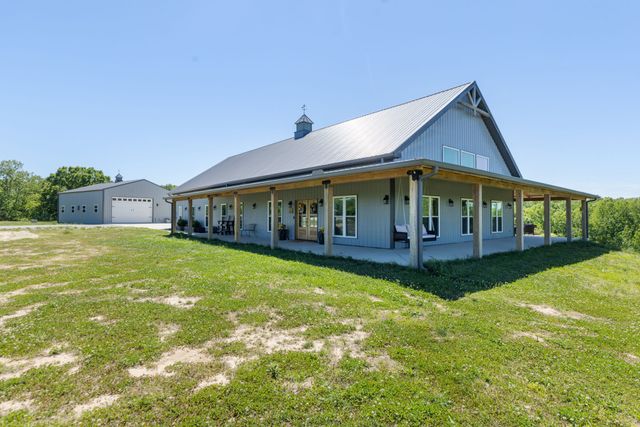 1071 Sycamore Ln, Nunnelly, TN 37137