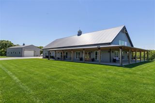 1071 Sycamore Ln, Nunnelly, TN 37137