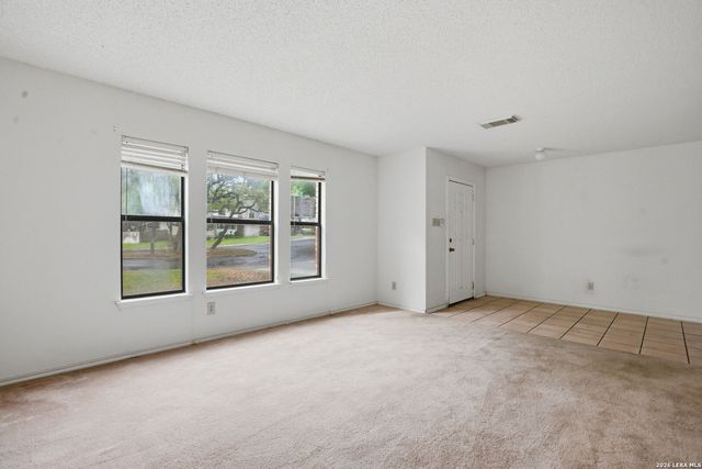 281 Samantha, Schertz, TX 78154