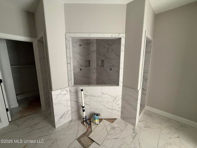 410 Poplar Lane, Holly Springs, MS 38635