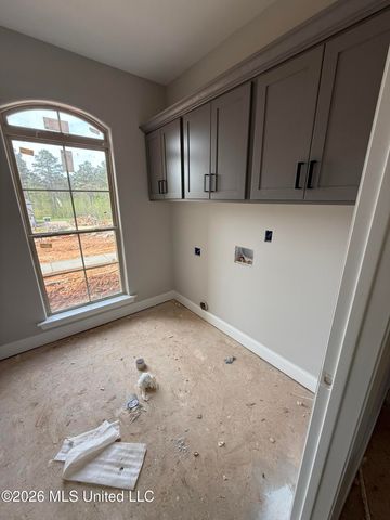 410 Poplar Lane, Holly Springs, MS 38635