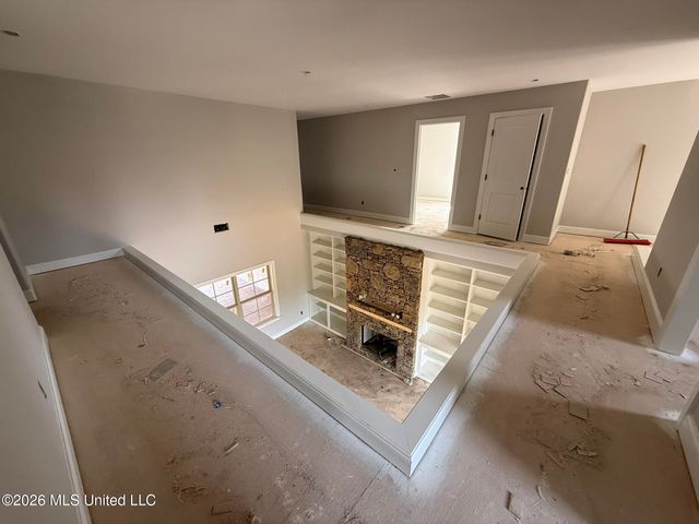 410 Poplar Lane, Holly Springs, MS 38635