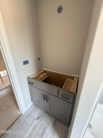 410 Poplar Lane, Holly Springs, MS 38635