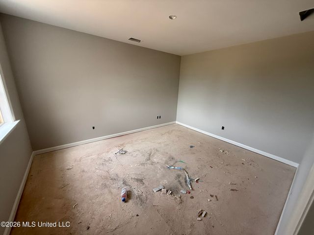 410 Poplar Lane, Holly Springs, MS 38635