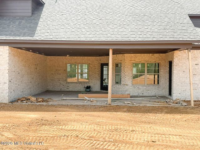 410 Poplar Lane, Holly Springs, MS 38635