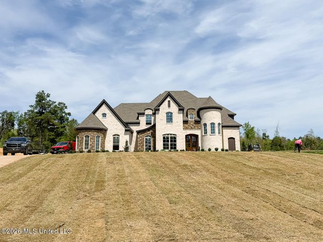 410 Poplar Lane, Holly Springs, MS 38635