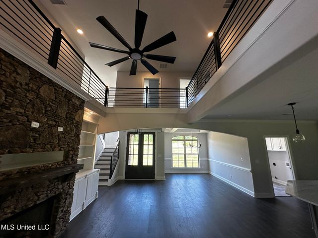 410 Poplar Lane, Holly Springs, MS 38635