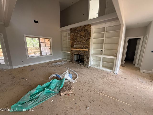 410 Poplar Lane, Holly Springs, MS 38635