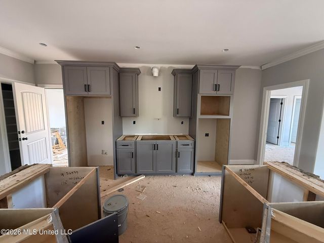 410 Poplar Lane, Holly Springs, MS 38635