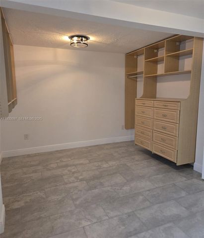 38 Edmund Rd 1, West Park, FL 33023