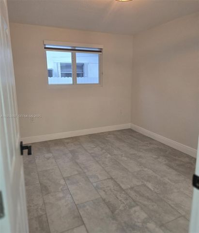 38 Edmund Rd 1, West Park, FL 33023