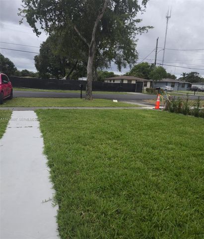 38 Edmund Rd 1, West Park, FL 33023