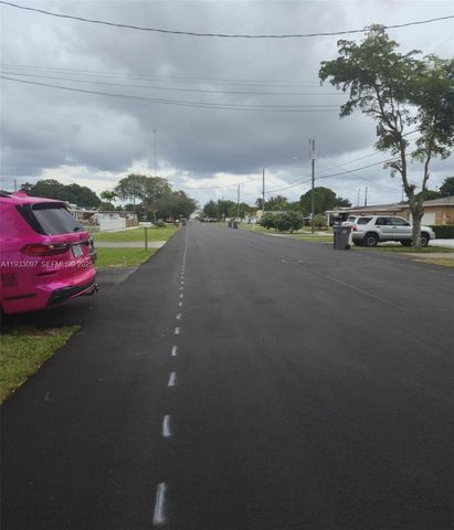 38 Edmund Rd 1, West Park, FL 33023