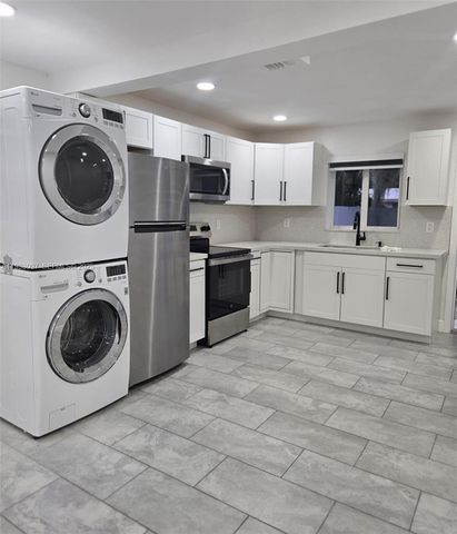 38 Edmund Rd 1, West Park, FL 33023