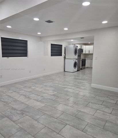 38 Edmund Rd 1, West Park, FL 33023