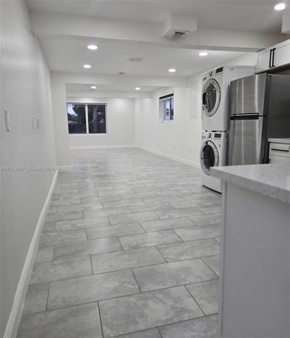 38 Edmund Rd 1, West Park, FL 33023