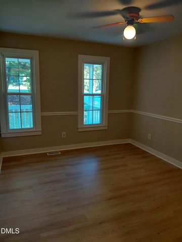 804 Olive Street, Apex, NC 27502