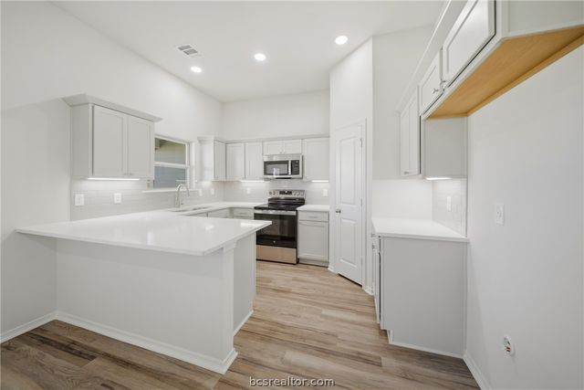 125 Cotton Cove, Snook, TX 77878