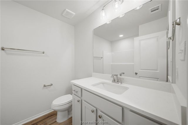 125 Cotton Cove, Snook, TX 77878