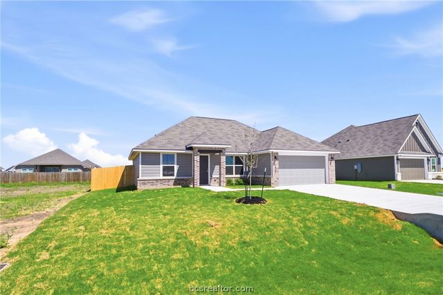 125 Cotton Cove, Snook, TX 77878