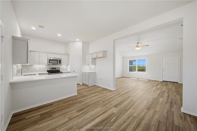 125 Cotton Cove, Snook, TX 77878