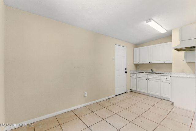 6645 CLEVELAND Road, Jacksonville, FL 32209