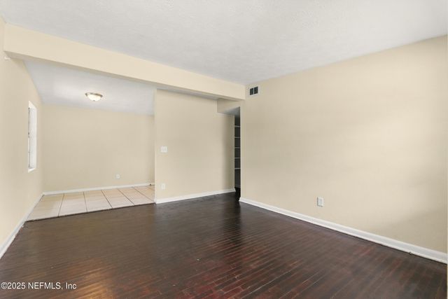 6645 CLEVELAND Road, Jacksonville, FL 32209