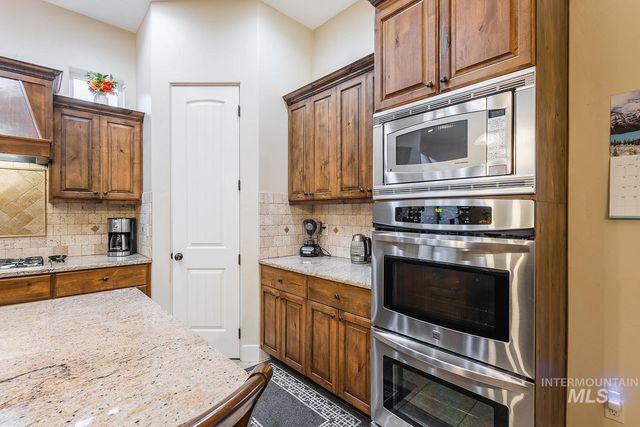 178 E E. Rio Colinas Dr., Meridian, ID 83646