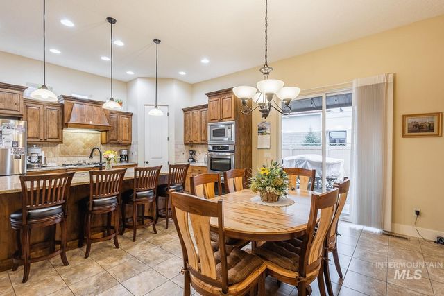 178 E E. Rio Colinas Dr., Meridian, ID 83646