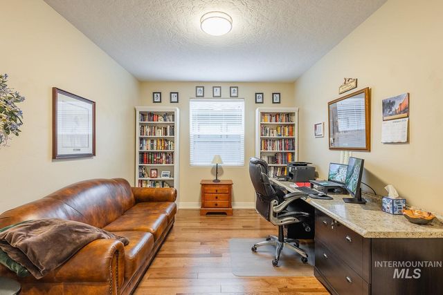 178 E E. Rio Colinas Dr., Meridian, ID 83646