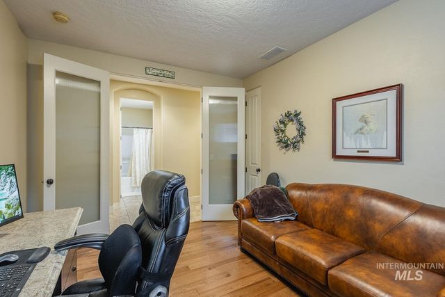 178 E E. Rio Colinas Dr., Meridian, ID 83646