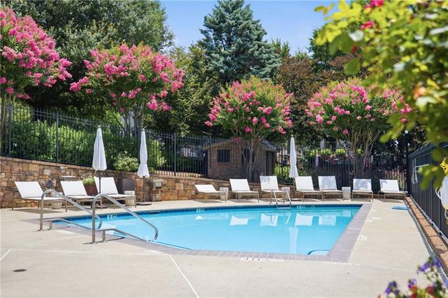 69 Honour Avenue NW, Atlanta, GA 30305