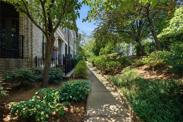 69 Honour Avenue NW, Atlanta, GA 30305