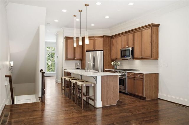 69 Honour Avenue NW, Atlanta, GA 30305