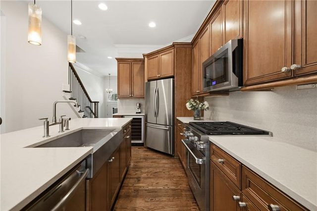 69 Honour Avenue NW, Atlanta, GA 30305