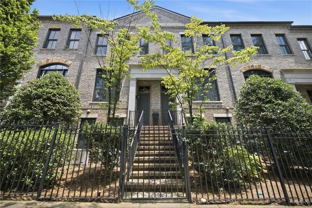 69 Honour Avenue NW, Atlanta, GA 30305