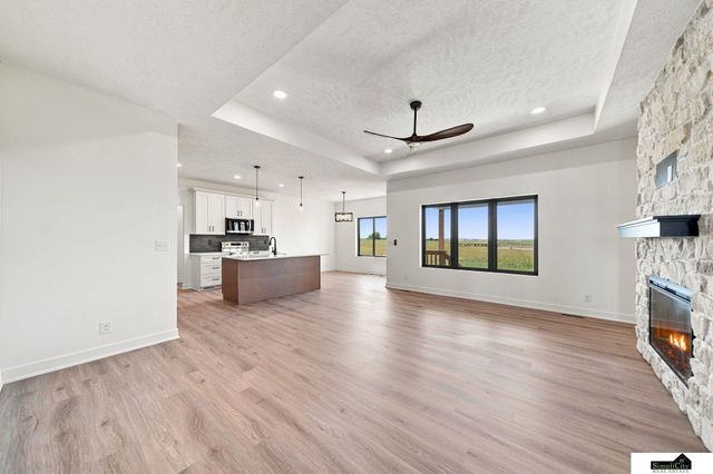 8821 Honeybee Lane, Lincoln, NE 68526