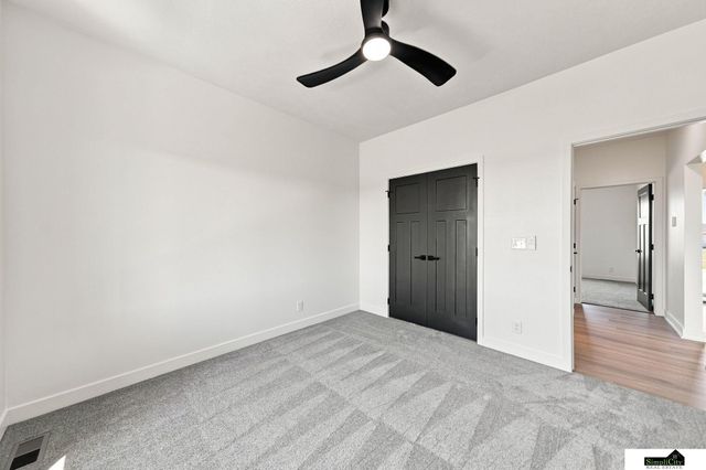 8821 Honeybee Lane, Lincoln, NE 68526