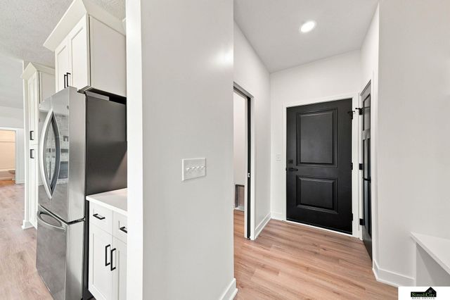 8821 Honeybee Lane, Lincoln, NE 68526