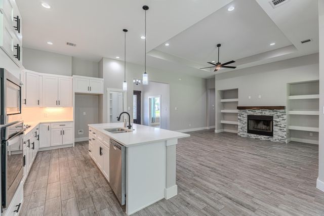 2069 Road 660, Dayton, TX 77535