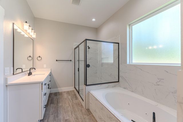 2069 Road 660, Dayton, TX 77535