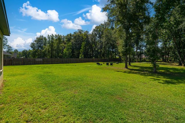 2069 Road 660, Dayton, TX 77535